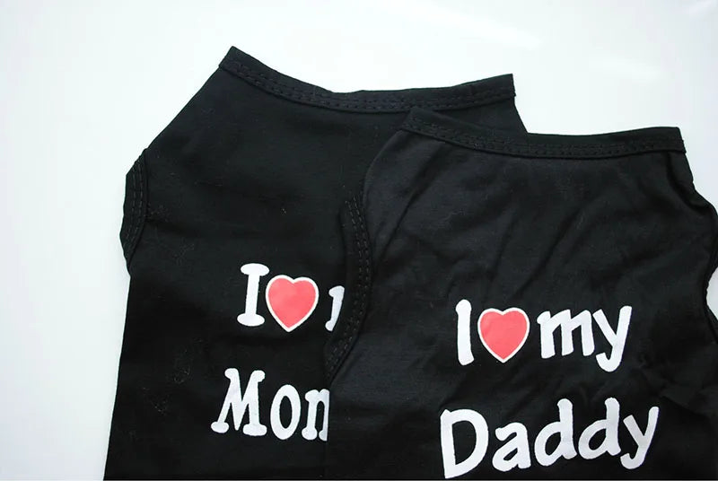 "I Love Mommy & Daddy" Pet T-Shirt – Casual and Adorable Cat & Puppy Clothing