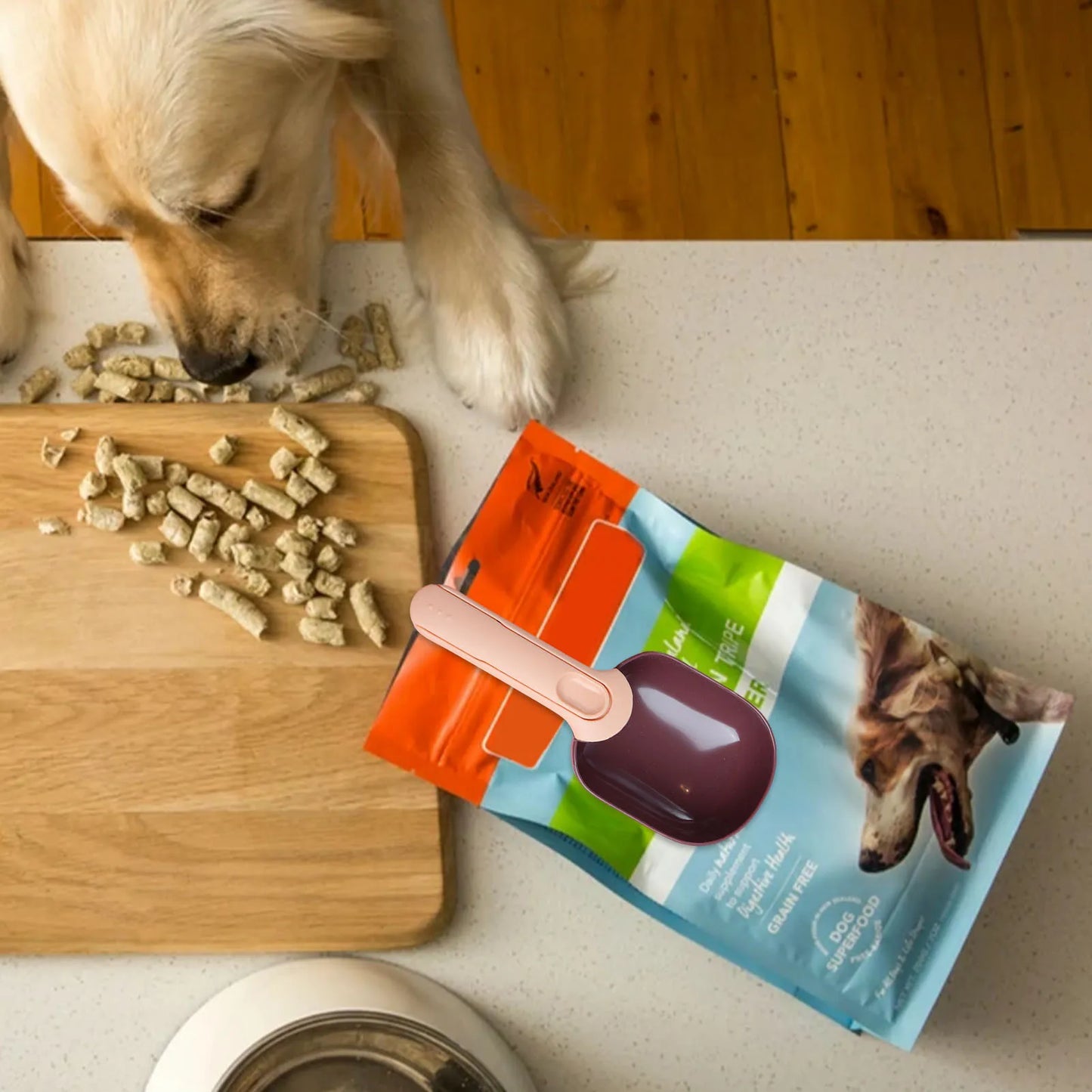 Pet Feeding Scooper with Clip