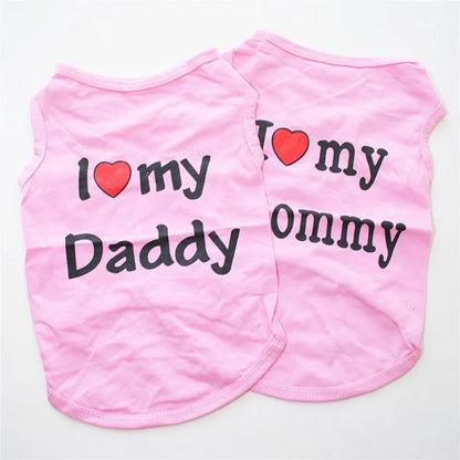 "I Love Mommy & Daddy" Pet T-Shirt – Casual and Adorable Cat & Puppy Clothing